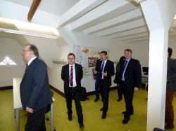 Feierliche Eroeffnung der Schule 30